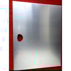 CHAPA REVESTIMENTO TAMPA FILTRO AR MASCARELLO GRAVIA/MIDI VAO 770X545 S/CHAVE 045204