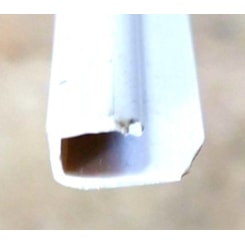 PERFIL PVC ACAMENTO LATERAL BRANCO BARRA 3M 1132474 MPR292